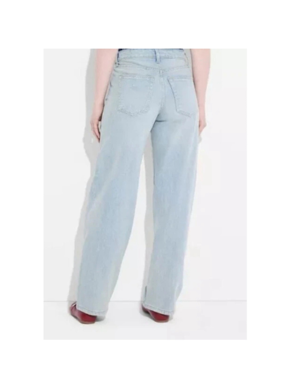 NWT Mid-Rise 90's Relaxed Straight Jeans Wild Fable Light Wash 12 organic cotton